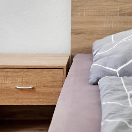 4 X In וייבלינגן