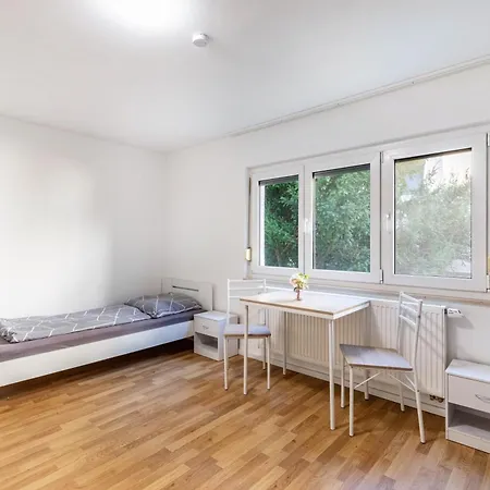 Apartamento 4 X In Waiblingen (Stuttgart)