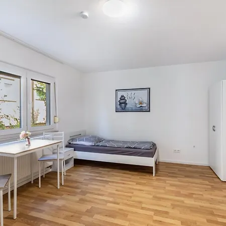 Apartament 4 X In *